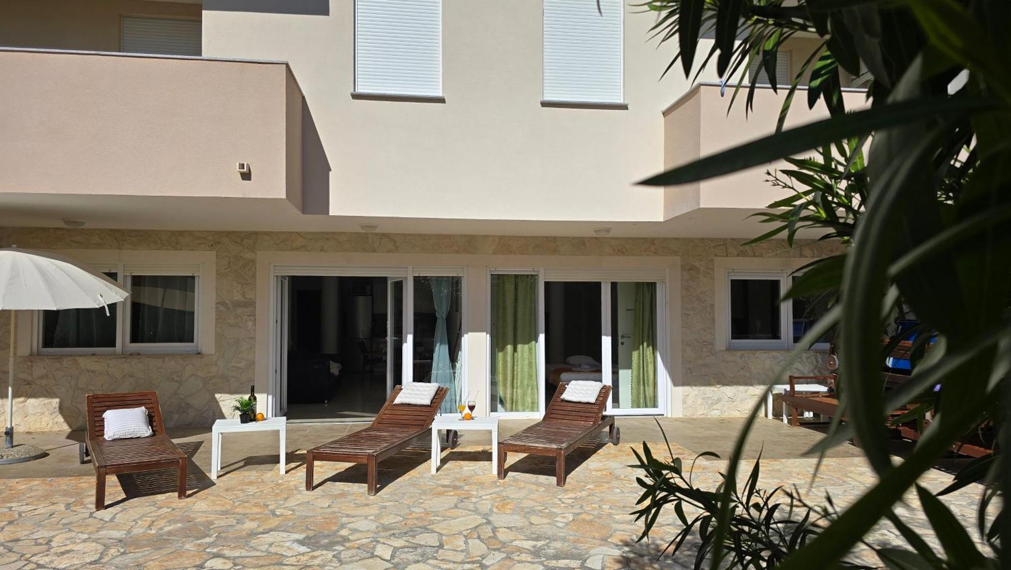 Apartments Giovanni Мандре Экстерьер фото