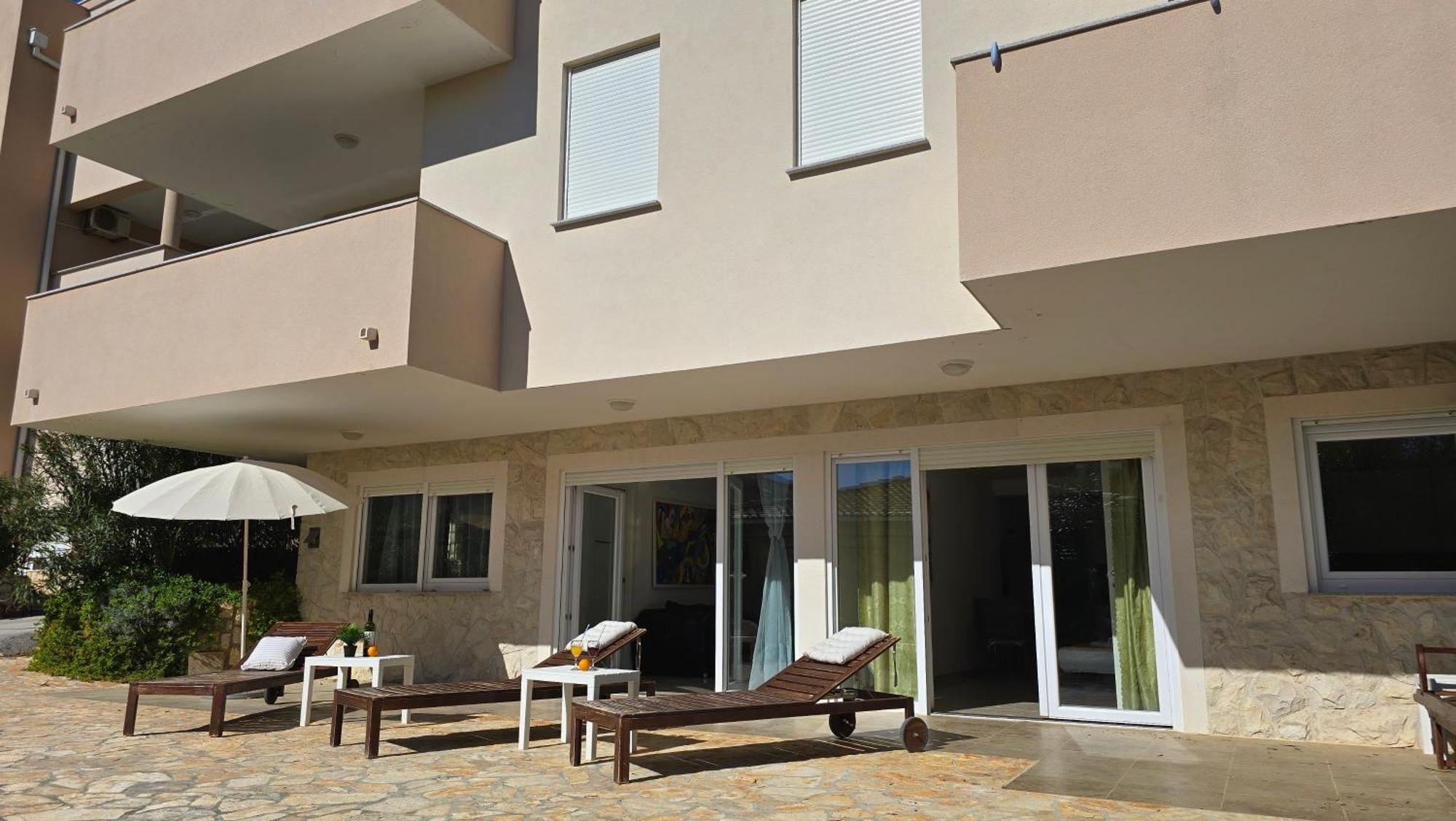 Apartments Giovanni Мандре Экстерьер фото
